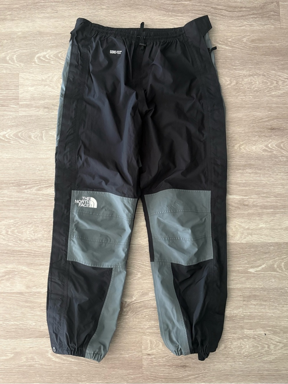 The North Face Men’s Black and Gray GORE-TEX Hiking Pants
